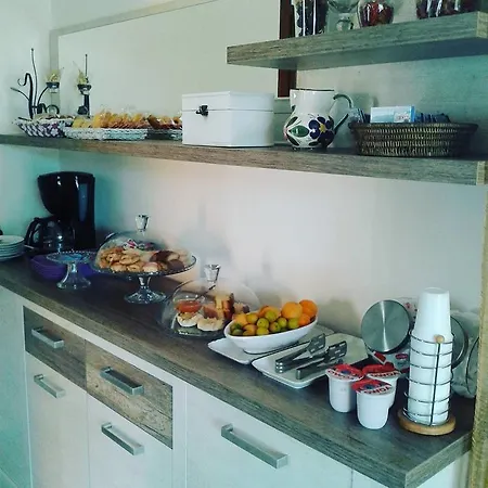 Alojamento de Acomodação e Pequeno-almoço Anna Rita Alghero